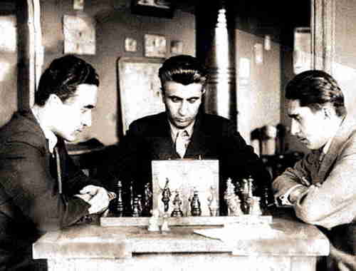 13.Tbilisi. Behind a chessboard - from the left: Maluntsev, Sereda