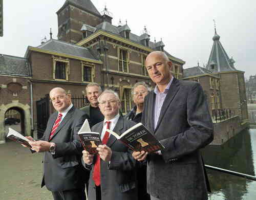 257.H.Bohm and Y.Afek (standing in the back) present the first copies of their new book 'The Rook'. On the front (from the left) -F.Teeven, J.Nagel, E.Smaling,    (Den Haag) 